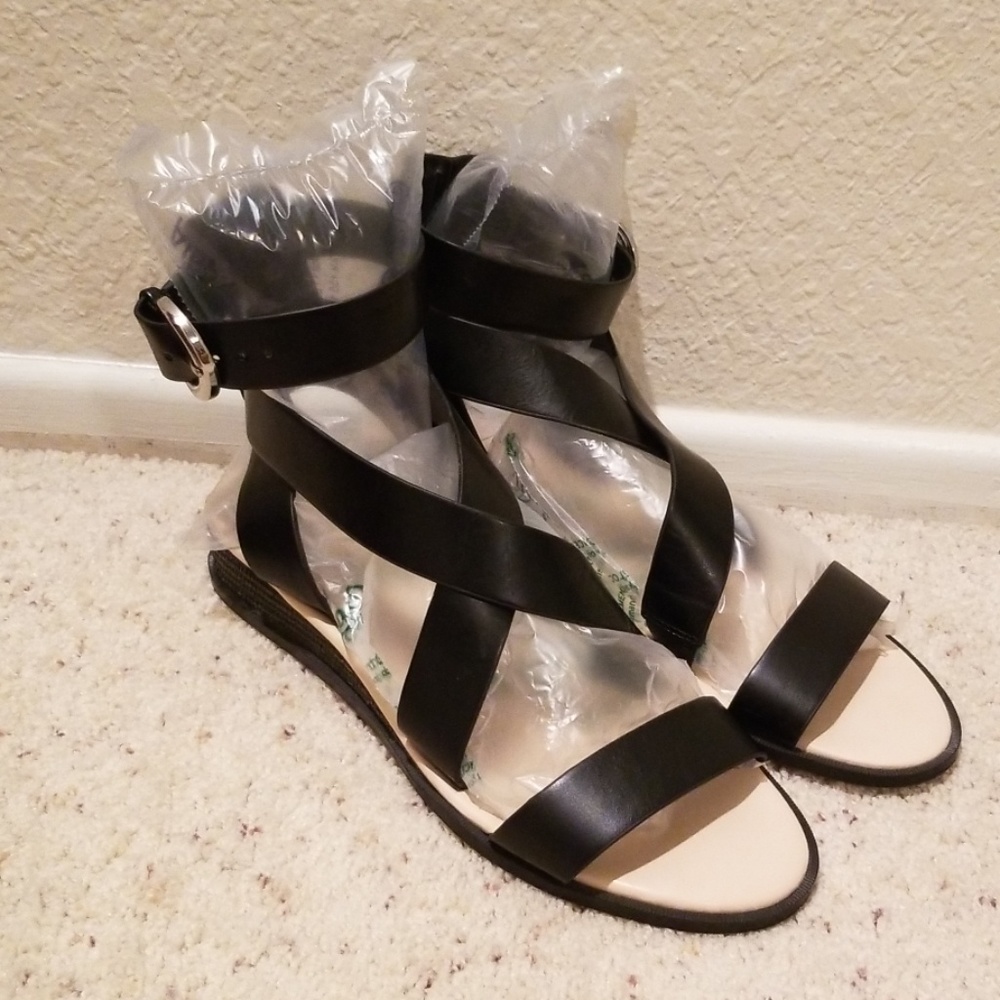 Nine West Vikkio Black Sandals - Size 10
